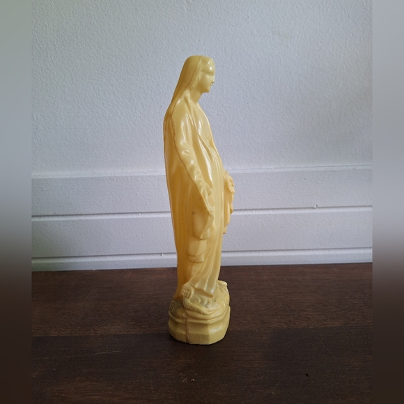 Statuette of the Virgin Mary with open arms - Picture 3 of 10